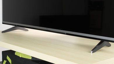 LG UH6150 Stand Picture