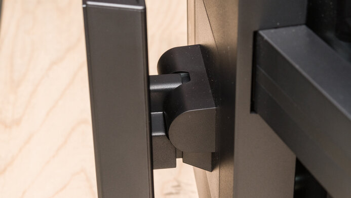 Corsair XENEON FLEX 45WQHD240 Ergonomics Picture