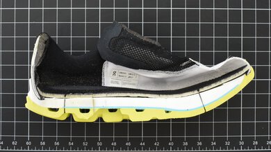 On Cloudflow 5 Stack Height Photo