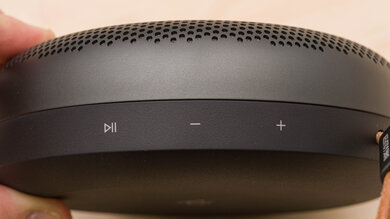 Bang & Olufsen Beosound A1 Gen 2 Controls Photo 2