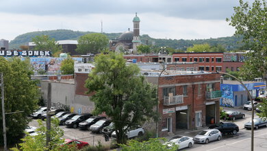 Panasonic LUMIX LX100 II Sample Gallery - Church