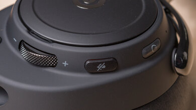 SteelSeries Arctis Nova Elite Controls Picture