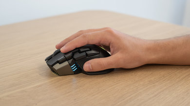 Corsair IRONCLAW RGB Wireless Fingertip Grip Picture