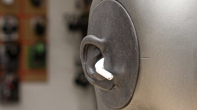 Apple AirPods 4 Stability Picture