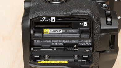 Fujifilm X-H2 Card Slot Picture