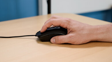 Redragon COBRA M711-FPS Claw Grip Picture