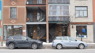 OM SYSTEM OM-1 Sample Gallery - Studio