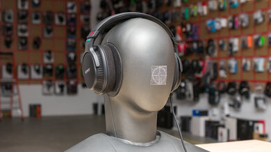 Sony MDR-MV1 Design Picture 2