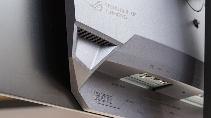 ASUS ROG Swift OLED PG32UCDP Build Quality Picture