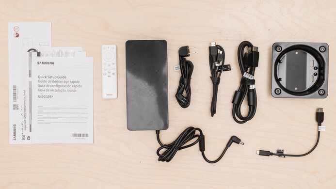 Samsung Odyssey OLED G9/G95SC S49CG95 In The Box Picture