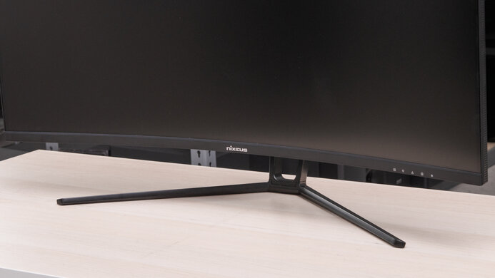 Nixeus EDG 34 Stand Picture