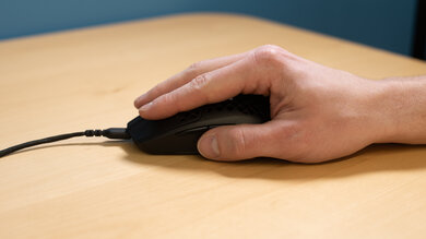 SteelSeries Aerox 3 (2022) Fingertip Grip Picture