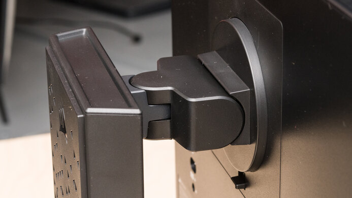 Corsair XENEON 27QHD240 Ergonomics Picture