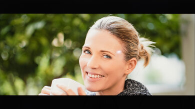 Hisense 75U8N Reflections Picture