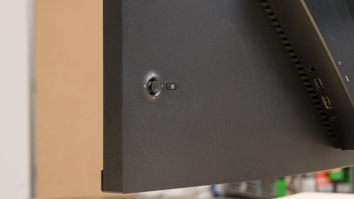 HP OMEN 27c Controls Picture