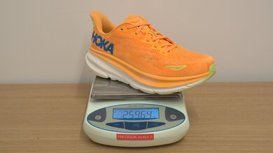 HOKA Clifton 9 Right Shoe Weight Photo