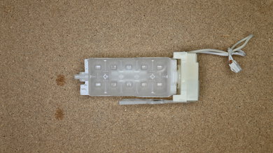 Frigidaire FRFG1723AV Ice Maker Upper Photo