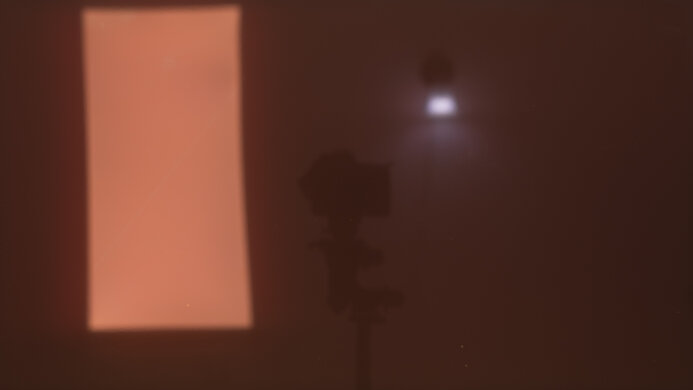 AOC AGON PRO AG276QZD2 Bright Room Off Picture