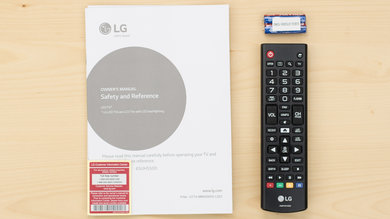LG UH5500 In The Box Picture