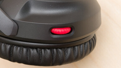 HyperX Cloud Stinger 2 Controls Picture