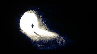 Samsung S90C OLED Contrast Picture