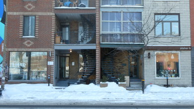 Panasonic LUMIX ZS99 Sample Gallery - Studio