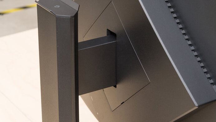 HP OMEN 27c Ergonomics Picture