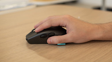 Dell Alienware AW610M Fingertip Grip Picture