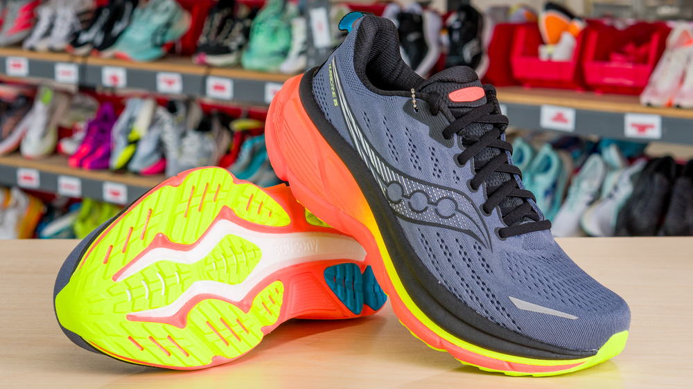 Saucony Hurricane 25