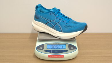ASICS GEL-KAYANO 31 Right Shoe Weight Photo