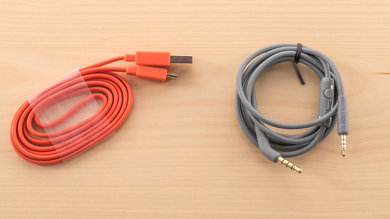 JBL Everest 310 Wireless Cable Picture