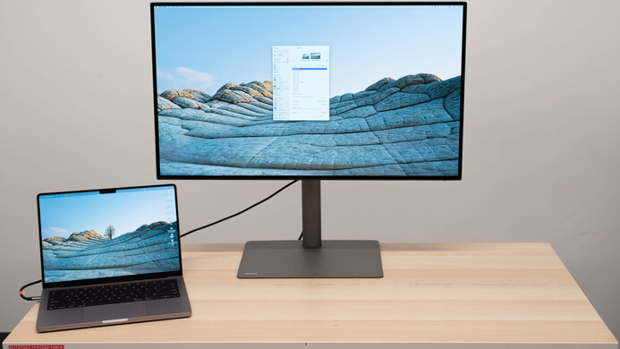 BenQ PD3225U Display Picture