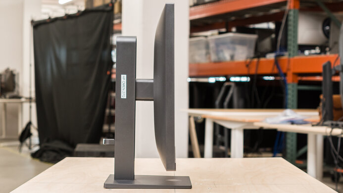 HP OMEN 27q Thickness Picture