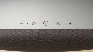 Bowers & Wilkins Zeppelin 2021 Controls Photo