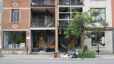 Sony ZV-1 II Sample Gallery - Studio