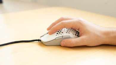 G-Wolves Hati HT-M Classic Edition Fingertip Grip Picture