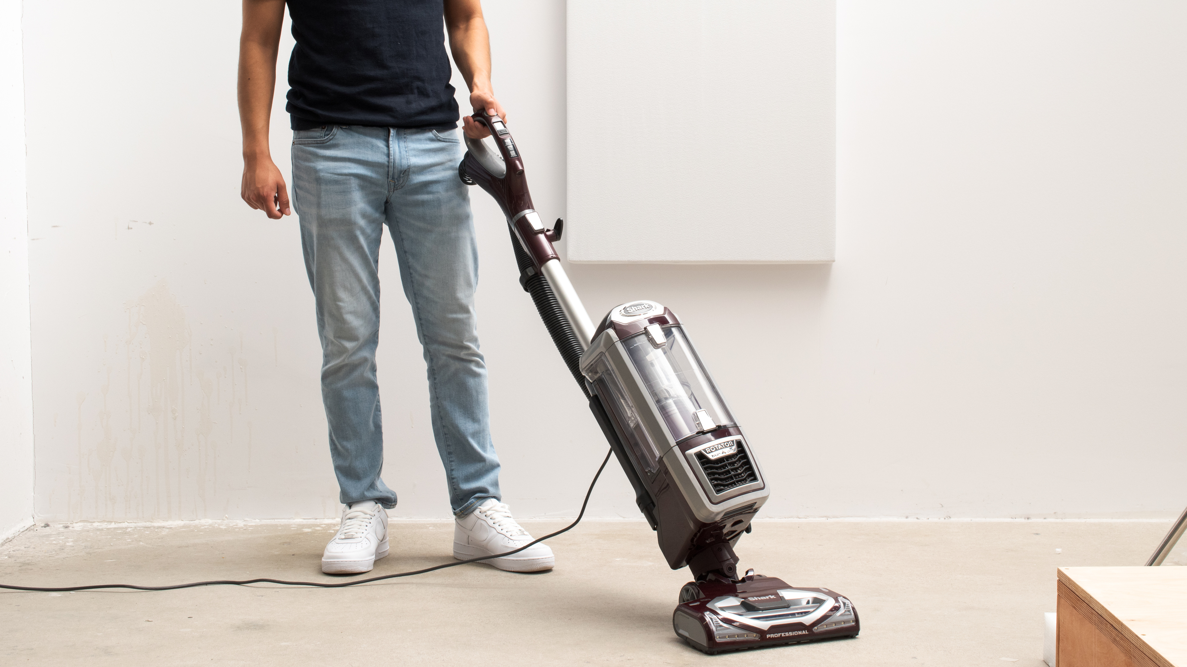 Shark Rotator Powered Lift-Away Upright 