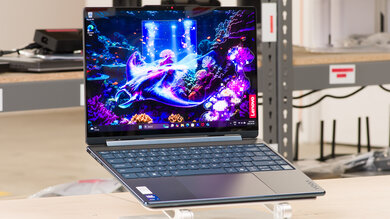Lenovo Yoga 9i 2-in-1 Aura Edition 14 (2025) Style Photo