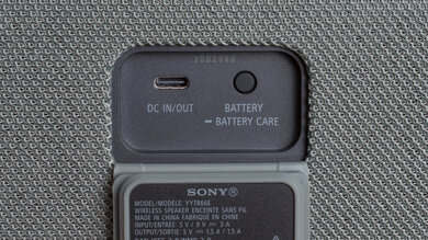 Sony ULT FIELD 3 Controls Photo 2