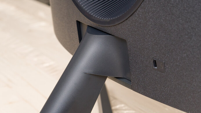 Samsung C27RG5 Ergonomics Picture