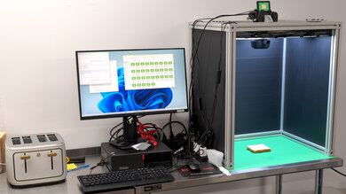 Beautiful 4-Slice Toaster with Touch-Activated Display In-Test Picture