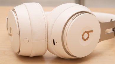 Beats Solo Pro Controls Picture