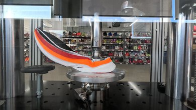 Skechers Aero Razor Heel Cushioning Picture