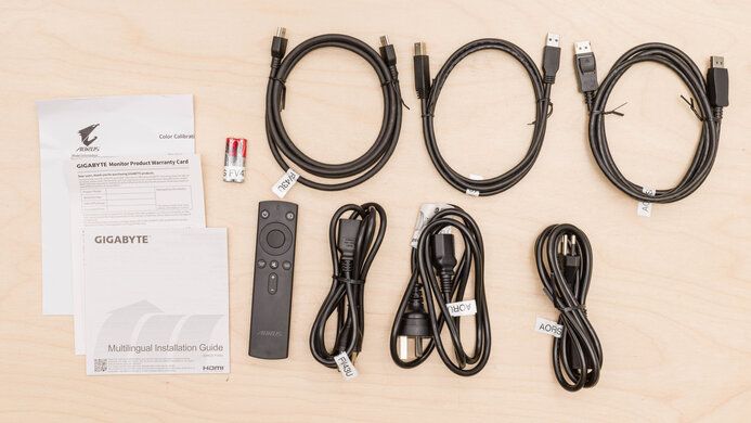 Gigabyte AORUS FV43U In The Box Picture