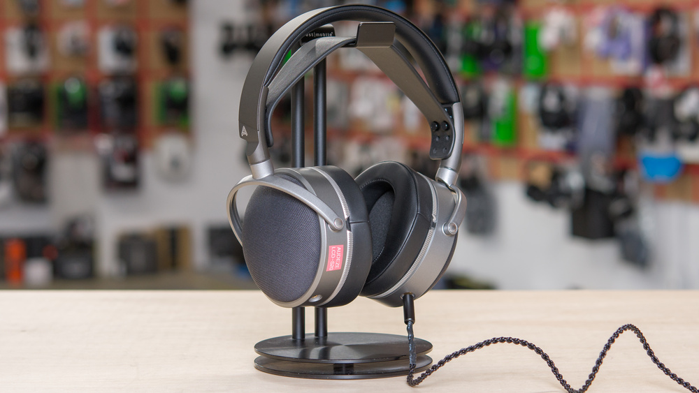 Audeze LCD-S20 Review - RTINGS.com