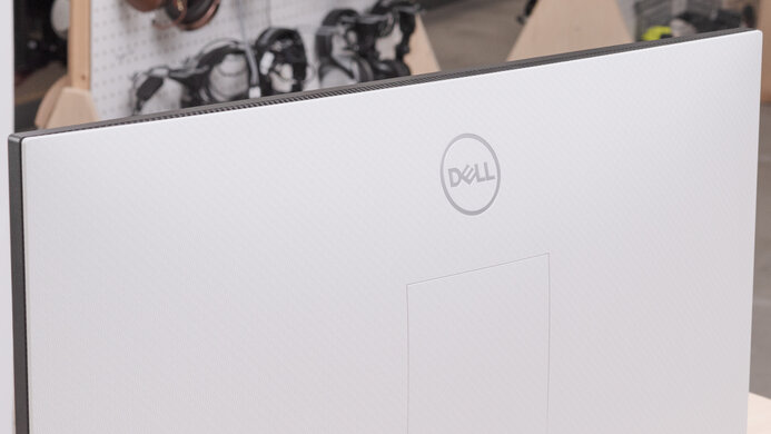 Dell S2721D Build Quality Picture