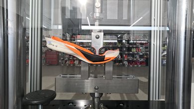 Nike Streakfly 2 Forefoot Bending Resistance Picture