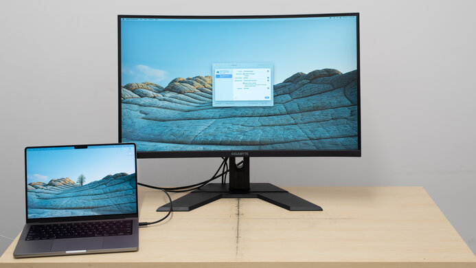 Gigabyte M32UC Display Picture