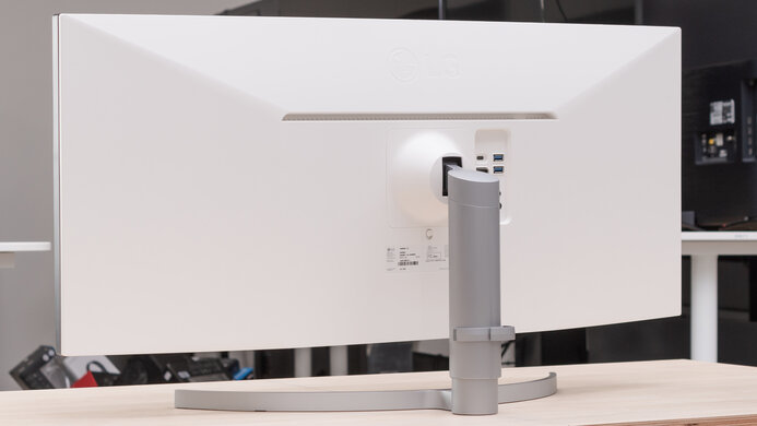 LG 38WN95C-W Back Picture