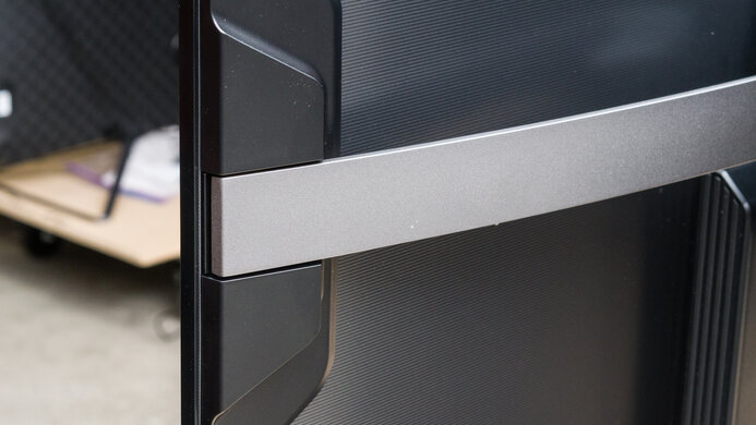 LG 42 OLED Flex Build Quality Picture